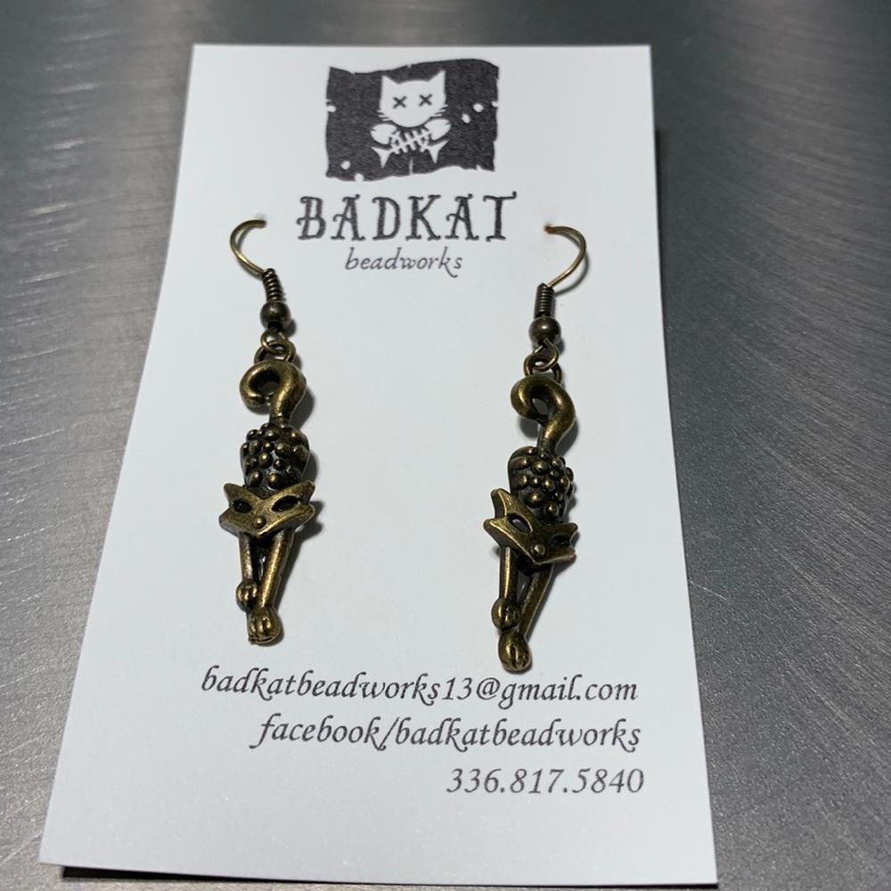 Badkat Beadworks Handcrafted Cat Earrings NWT